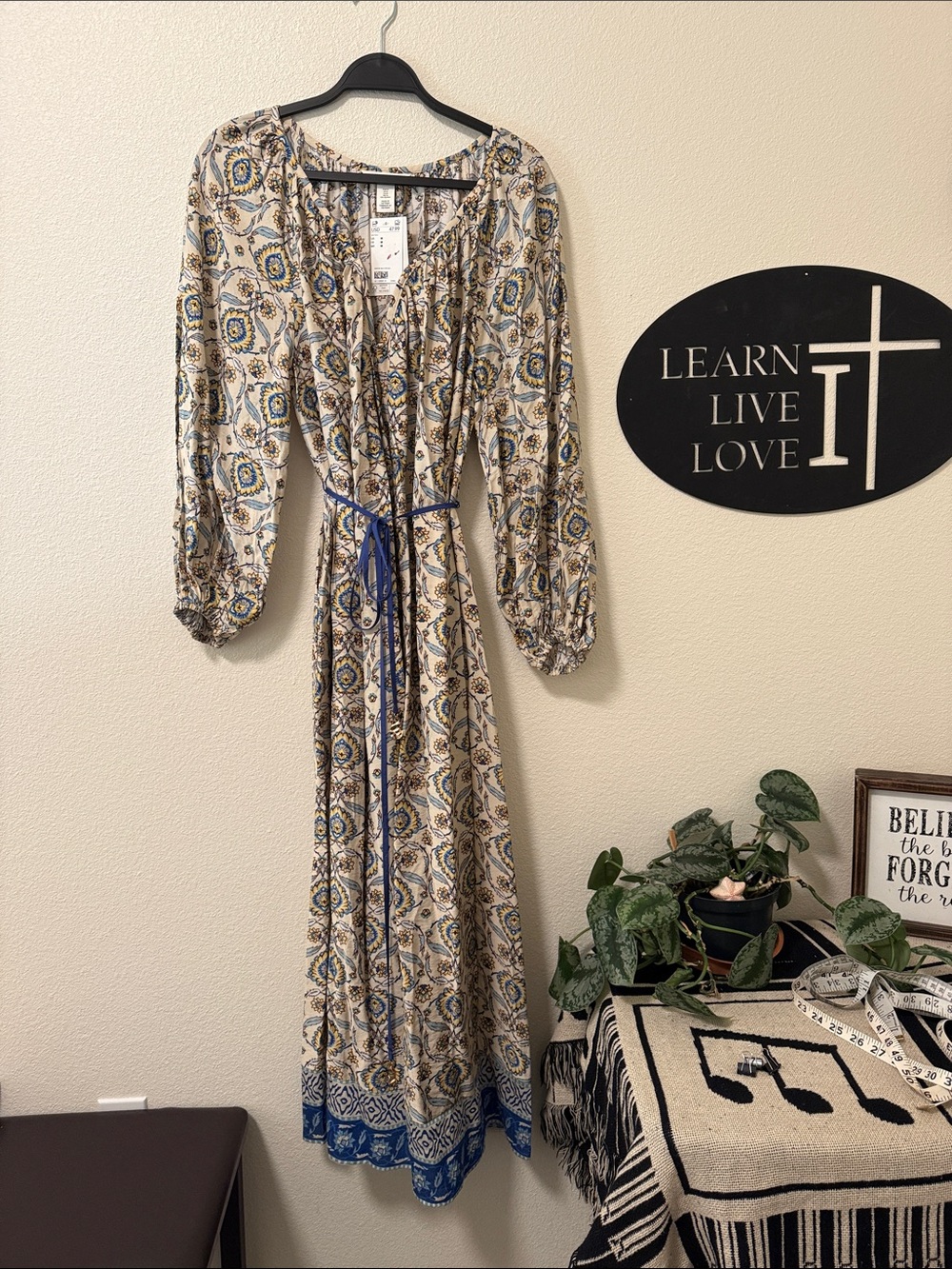 H&M Cream and Blue Paisley Tie-Waist Maxi Dress